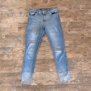 DL1961 Florence Ankle Skinny Jean 28